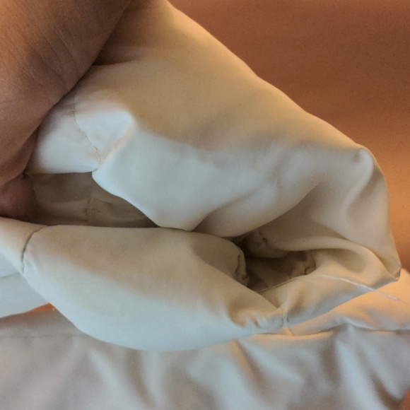 CALVIN KLEIN NWOT White Puffer Coat with Faux Fur Lining in Medium - Picture 13 of 14